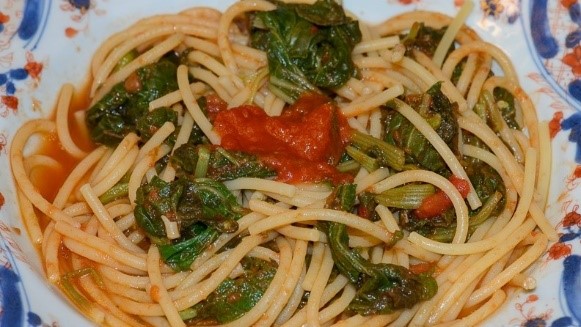 Pasta con Tenerumi asciutta Pasta con Tenerumi asciutta